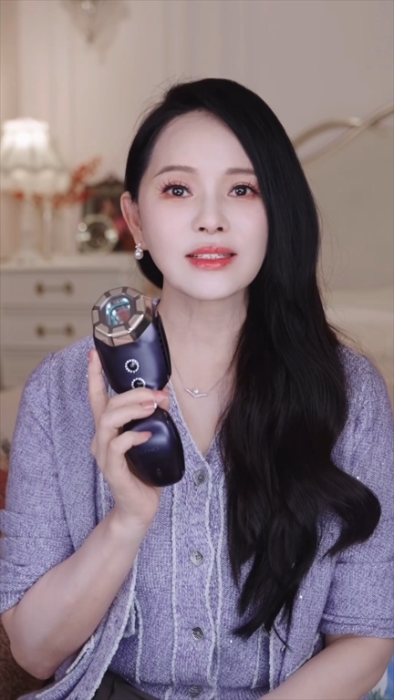 从巴黎时装周火到伊能静直播间GEMO金茉4R胶原机成抗衰科技与时尚新宠(图3)