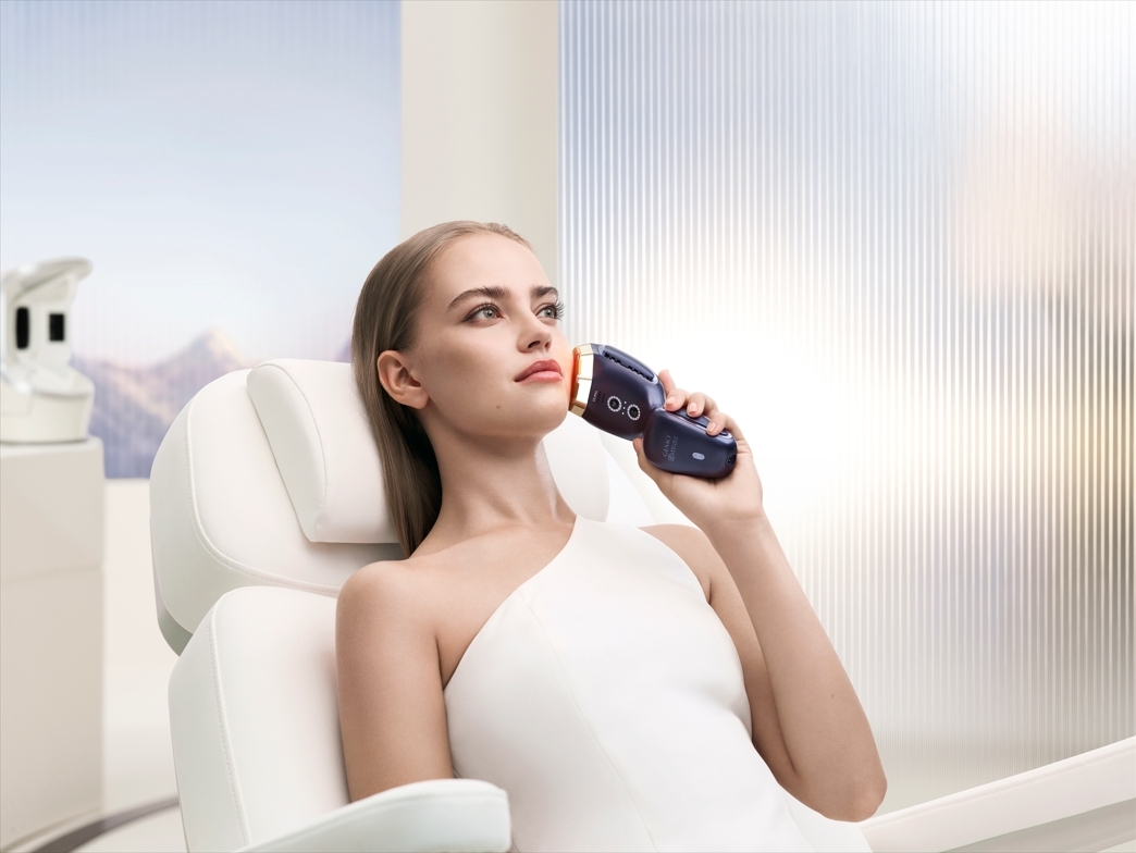 从巴黎时装周火到伊能静直播间GEMO金茉4R胶原机成抗衰科技与时尚新宠(图4)