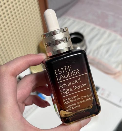 抗皱用什么产品好？2024最值得回购的抗衰老护肤品(图5)