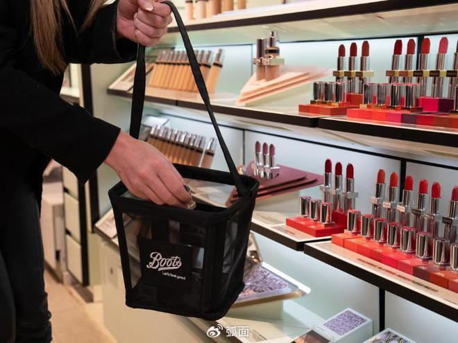 Boots2025年美容趋势：注重睡眠的护肤品和调节心情的香水占主导(图2)