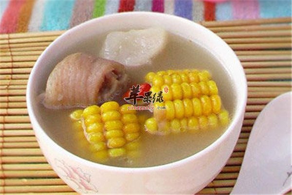 九游娱乐：猪尾巴玉米汤——美容养颜抗衰老(图2)