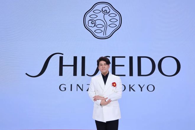 科研长期主义破局美妆内卷从全新「红腰子」看肌肤抗老赛道跃迁(图2)