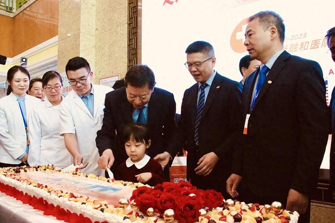 胡伟看健康九年深耕惠民生——阳光融和医院书写医疗服务新答卷