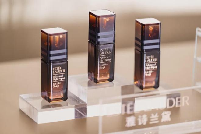 重磅新品发布雅诗兰黛定义眶周抗老新标准(图5)