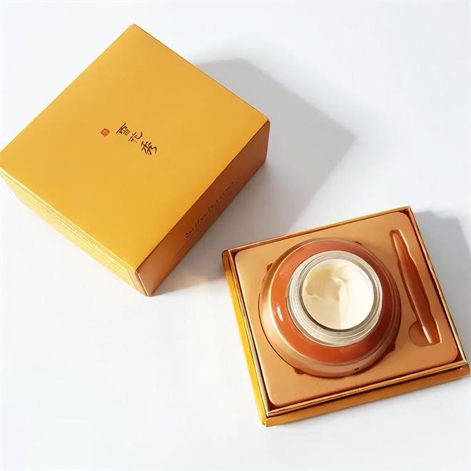 九游娱乐：抗老保湿祛皱面霜哪个牌子好？真实好用抗老保湿去皱面霜排行榜(图3)