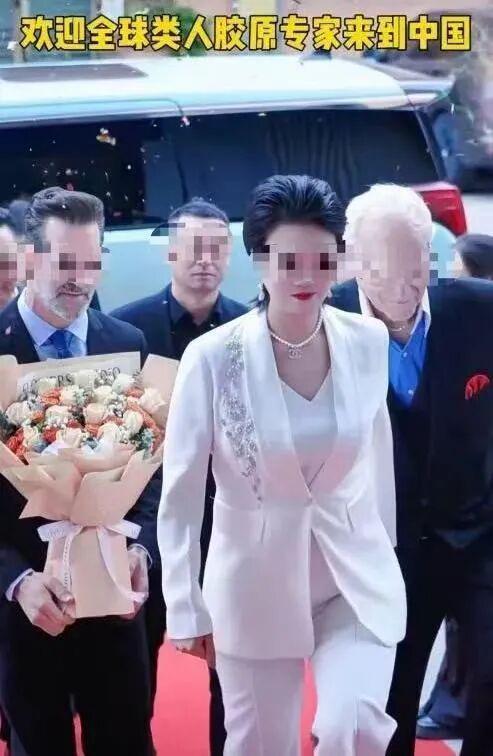 九游娱乐：新型贵妇膏掏空中老年女性钱包(图19)