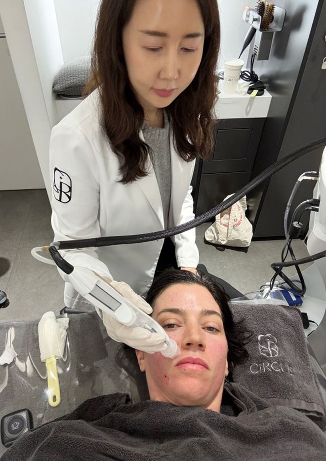 美国人去首尔享受抗衰服务亚洲青春之旅吸引全球关注